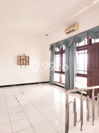 Rumah Cantik Siap Pakai Di Banyumanik Luas 310m2 Aman Rumah Cantik Siap Pakai Di Banyumanik Luas 310m2 Aman