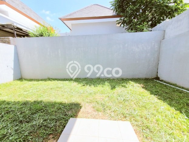 Rumah Luas Asri 2 KT Siap Pakai di BSB City Semarang Rumah Luas Asri 2 KT Siap Pakai di BSB City Semarang