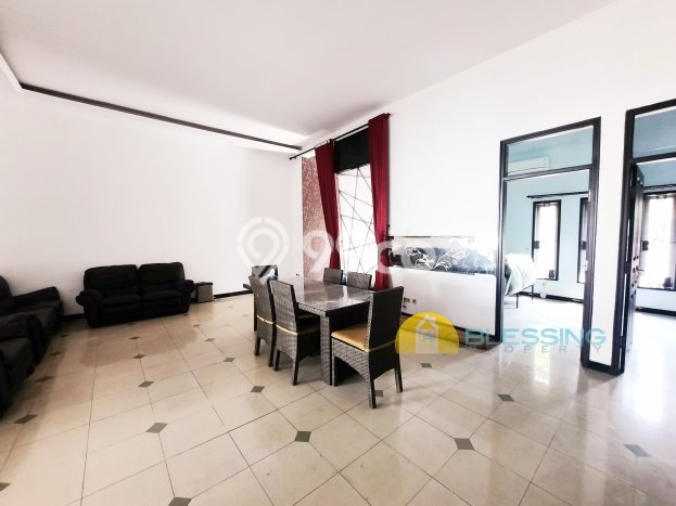 Rumah Mewah Siap Huni LT 287m2 di Banyumanik, Semarang Rumah Mewah Siap Huni LT 287m2 di Banyumanik, Semarang