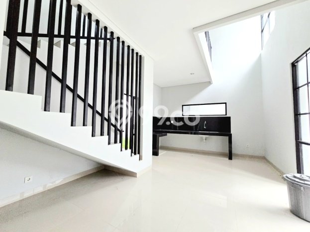 Rumah Luas Asri 2 KT Siap Pakai di BSB City Semarang Rumah Luas Asri 2 KT Siap Pakai di BSB City Semarang
