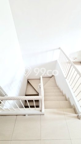 Rumah area Candisari, 4 KT, Akses Mudah Pusat Kota, LT 180m² LB 250m² Rumah area Candisari, 4 KT, Akses Mudah Pusat Kota, LT 180m² LB 250m²