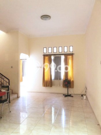 Rumah area Banyumanik, Lingkungan Elite 4 KT Rumah area Banyumanik, Lingkungan Elite 4 KT