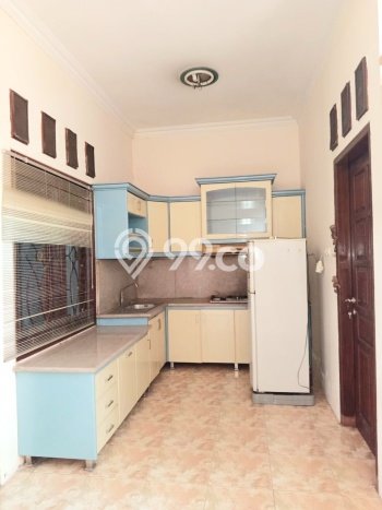 Rumah Berkualitas dengan 4 Kamar Tidur di Lingkungan Asri Banyumanik, Semarang Rumah Berkualitas dengan 4 Kamar Tidur di Lingkungan Asri Banyumanik, Semarang