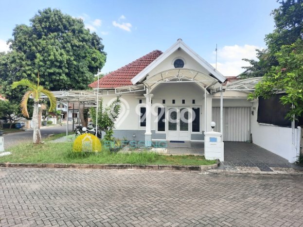Rumah di Banyumanik, 3 KM, Dekat Fasilitas Umum, Luas 250m² LB 152m² Rumah di Banyumanik, 3 KM, Dekat Fasilitas Umum, Luas 250m² LB 152m²