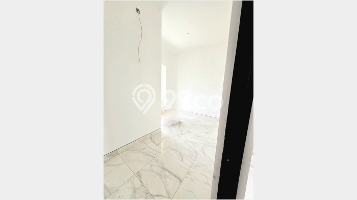 Ready to Use! Luxury House LT 186m2 Desain Modern di CitraGrand Ready to Use! Luxury House LT 186m2 Desain Modern di CitraGrand
