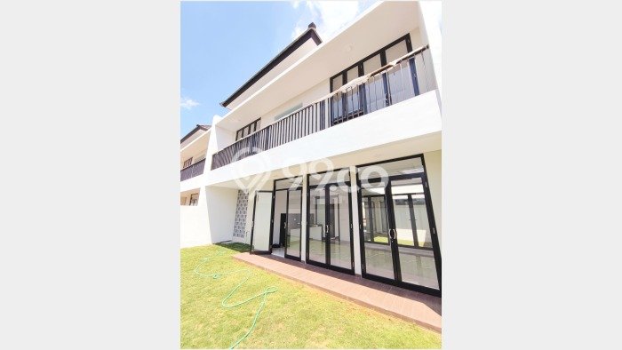 Rumah Luxury Modern Siap Huni di BSB City Semarang Rumah Luxury Modern Siap Huni di BSB City Semarang