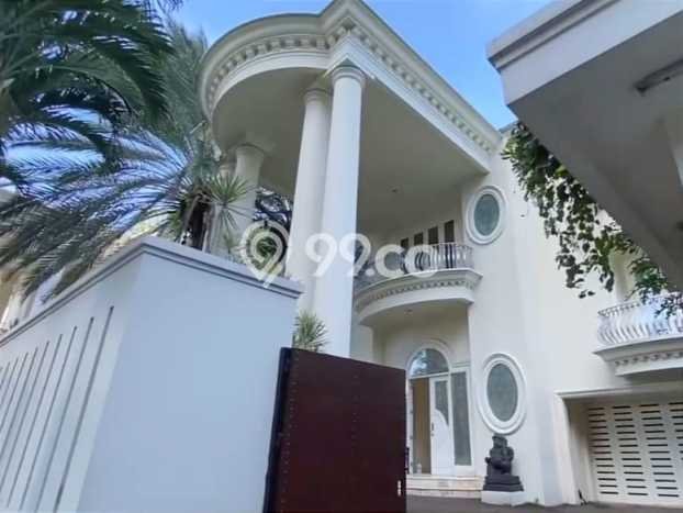 LISTING BARU! Rumah di Pondok Indah, Ready, 6 KT, Akses Pondok Indah, Jakarta Selatan, Jakarta Selatan, LT 645m² LB 650m² LISTING BARU! Rumah di Pondok Indah, Ready, 6 KT, Akses Pondok Indah, Jakarta Selatan, Jakarta Selatan, LT 645m² LB 650m²