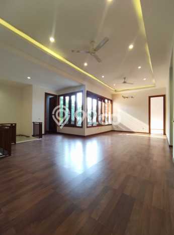 Hunian Kondisi Baik Disewakan di Kemang, Jakarta Selatan LT 500m2, LB 410m2 Hunian Kondisi Baik Disewakan di Kemang, Jakarta Selatan LT 500m2, LB 410m2