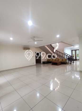 PRIME LOCATION! Rumah di Kemang, 4 KM, Area Tenang, Luas 548m² Bangunan 500m² PRIME LOCATION! Rumah di Kemang, 4 KM, Area Tenang, Luas 548m² Bangunan 500m²