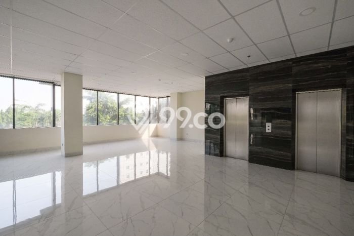 Unit Kantor Dijual di Jakarta Selatan LT 965m2 & LB 4000m2 Unit Kantor Dijual di Jakarta Selatan LT 965m2 & LB 4000m2