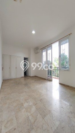 Rumah kawasan Kemang, Siap Huni, LT 400m² Rumah kawasan Kemang, Siap Huni, LT 400m²
