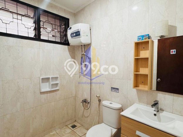 Rumah Sewa Jakarta Selatan LT 325m2 LB 300m2 Area Senopati Rumah Sewa Jakarta Selatan LT 325m2 LB 300m2 Area Senopati