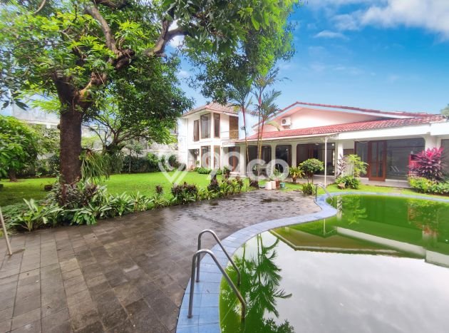 For Sale! Premium House LT 1146m2 Desain Modern di Kemang For Sale! Premium House LT 1146m2 Desain Modern di Kemang