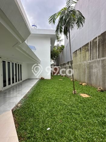 BEST LOCATION! Rumah kawasan Kebayoran Baru, Akses ke Stasiun, 5 KM, LT 900m² Bangunan 600m² BEST LOCATION! Rumah kawasan Kebayoran Baru, Akses ke Stasiun, 5 KM, LT 900m² Bangunan 600m²
