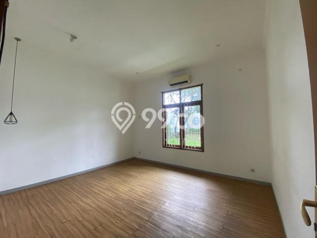 Rumah sewa siap huni 4 Kamar Tidur di Kemang, Jakarta Selatan Rumah sewa siap huni 4 Kamar Tidur di Kemang, Jakarta Selatan