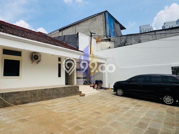 Lokasi strategis! Rumah siap pakai dikontrakkan di Kebayoran Baru LB 225m2 Lokasi strategis! Rumah siap pakai dikontrakkan di Kebayoran Baru LB 225m2