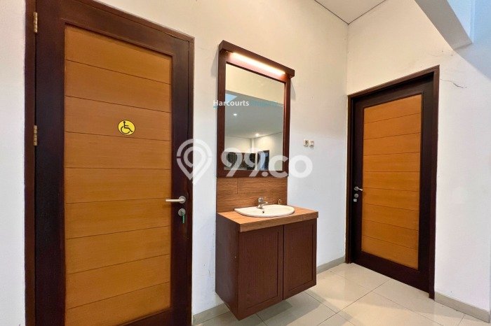 Sewa Rumah Nyaman di Kebayoran Baru Siap Pakai dan Strategis Sewa Rumah Nyaman di Kebayoran Baru Siap Pakai dan Strategis