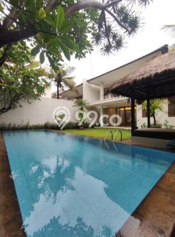 For Sale! Premium House LT 673m2 Desain Modern di Kemang For Sale! Premium House LT 673m2 Desain Modern di Kemang