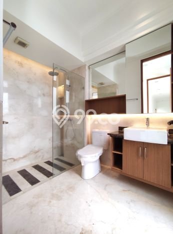UNIT TERBATAS! Rumah di Cilandak, 4 KM, LT 410m2m² Bangunan 430m2m² UNIT TERBATAS! Rumah di Cilandak, 4 KM, LT 410m2m² Bangunan 430m2m²