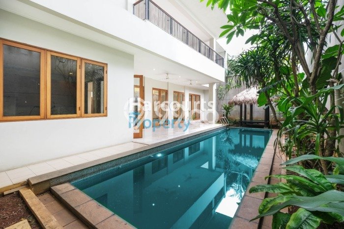 Jual Rumah Luas Elegan Dengan View Cantik di Kemang, Jakarta Selatan Jual Rumah Luas Elegan Dengan View Cantik di Kemang, Jakarta Selatan