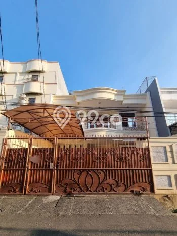 For Sale! Luxury House LT 209m2 Desain Modern di Mangga Besar For Sale! Luxury House LT 209m2 Desain Modern di Mangga Besar