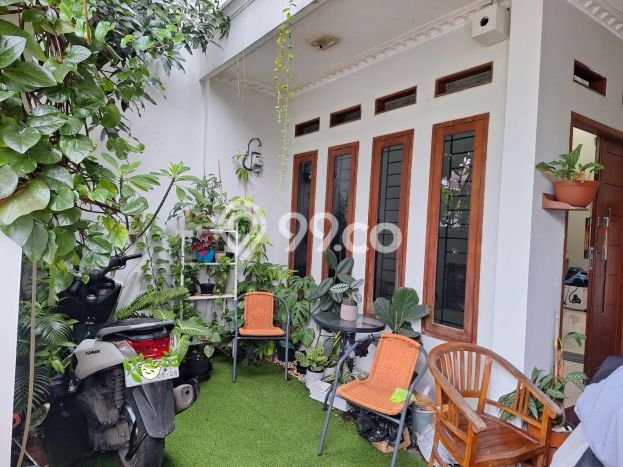 Dijual Cepat Rumah Favorit Siap Huni LB 100m2 di Pamulang, Tangerang Selatan Dijual Cepat Rumah Favorit Siap Huni LB 100m2 di Pamulang, Tangerang Selatan