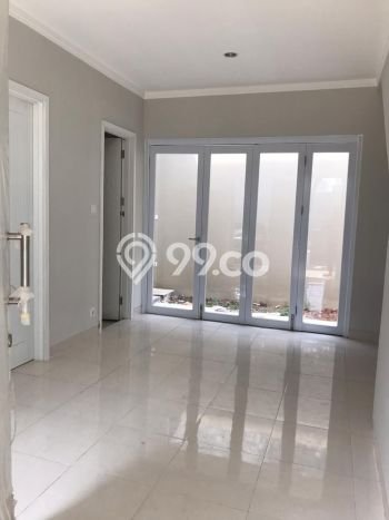 Rumah Luas Asri 3 KT Siap Pakai di Graha Raya Tangerang Selatan Rumah Luas Asri 3 KT Siap Pakai di Graha Raya Tangerang Selatan