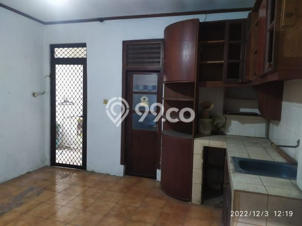 For Sale Hunian Rumah Nyaman 4 KT di Bintaro, Tangerang Selatan For Sale Hunian Rumah Nyaman 4 KT di Bintaro, Tangerang Selatan