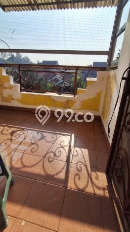 Ready to Use! Premium House LT 200m2 Desain Elegan di BSD Kencana Loka Ready to Use! Premium House LT 200m2 Desain Elegan di BSD Kencana Loka