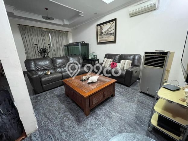 Jual Rumah Mewah Elegan Dengan View Cantik di Bintaro, Tangerang Selatan Jual Rumah Mewah Elegan Dengan View Cantik di Bintaro, Tangerang Selatan