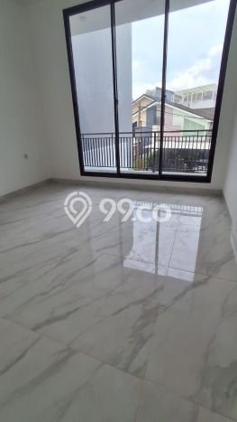 Rumah Minimalis 3 KT di Villa Melati Mas Tangerang Selatan Unfurnished Rumah Minimalis 3 KT di Villa Melati Mas Tangerang Selatan Unfurnished