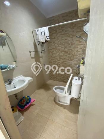 Hunian Mewah Dijual LT 240m2 di BSD, Tangerang Selatan Hunian Mewah Dijual LT 240m2 di BSD, Tangerang Selatan