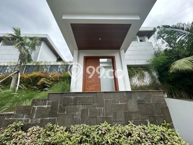 Rumah Mewah LB 654m2 Siap Huni Desain Elegan di Pondok Indah, Jakarta Selatan Rumah Mewah LB 654m2 Siap Huni Desain Elegan di Pondok Indah, Jakarta Selatan
