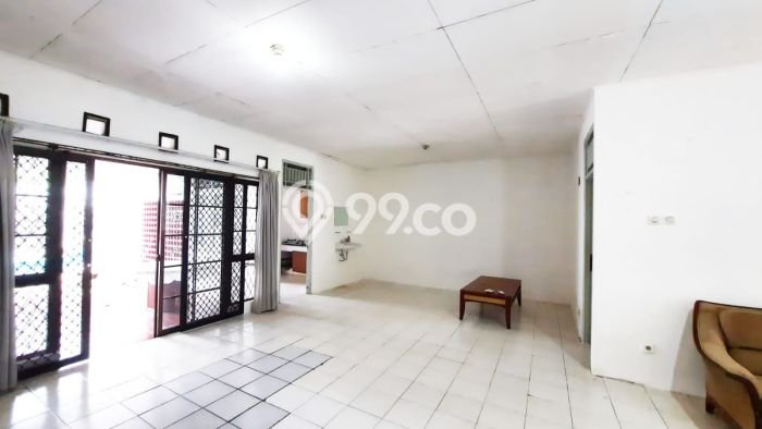 Jual Rumah Luas Megah Dengan View Eksklusif di Bintaro, Tangerang Selatan Jual Rumah Luas Megah Dengan View Eksklusif di Bintaro, Tangerang Selatan