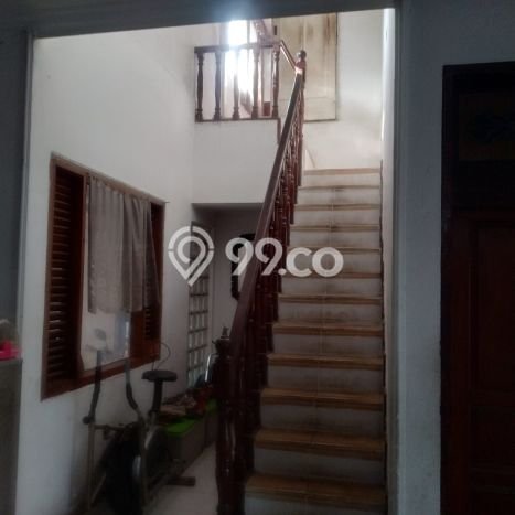 Rumah Elit LB 200m2 Siap Pakai Desain Elegan di Bintaro, Jakarta Selatan Rumah Elit LB 200m2 Siap Pakai Desain Elegan di Bintaro, Jakarta Selatan