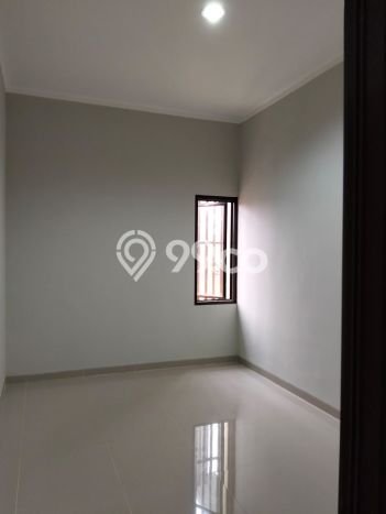 Rumah Luas Asri 3 KT Siap Pakai di Graha Raya Tangerang Selatan Rumah Luas Asri 3 KT Siap Pakai di Graha Raya Tangerang Selatan