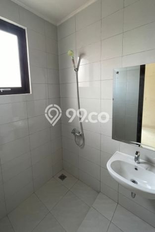 Rumah Luas Asri 3 KT Siap Huni di BSD Tangerang Rumah Luas Asri 3 KT Siap Huni di BSD Tangerang