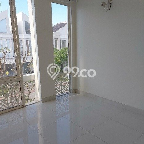 HUNIAN IMPIAN! Rumah di Tandes, 2 KT, Bebas Macet, LT 72m2m² Bangunan 70m2m² HUNIAN IMPIAN! Rumah di Tandes, 2 KT, Bebas Macet, LT 72m2m² Bangunan 70m2m²