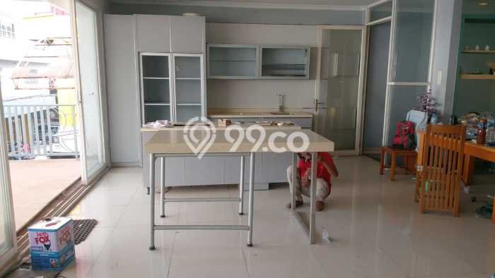 Unit Ruko Dijual di Surabaya LT 180m2 & LB 330m2 Unit Ruko Dijual di Surabaya LT 180m2 & LB 330m2