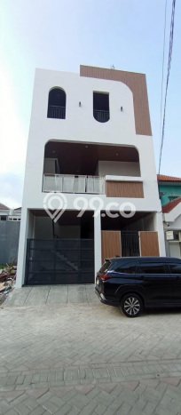 FOR SALE Kost 30 Kamar, 30 Kamar Mandi di Wiyung, Surabaya, Luas 450m2 FOR SALE Kost 30 Kamar, 30 Kamar Mandi di Wiyung, Surabaya, Luas 450m2
