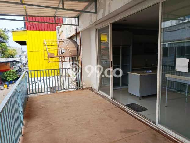 Unit Ruko Dijual di Surabaya LT 180m2 & LB 330m2 Unit Ruko Dijual di Surabaya LT 180m2 & LB 330m2