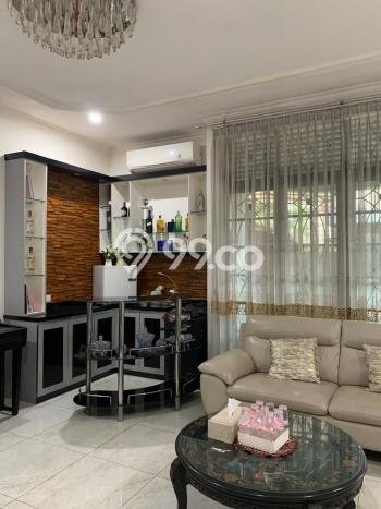 Rumah Elit Modern Tanpa Renovasi di Joglo Jakarta Barat Rumah Elit Modern Tanpa Renovasi di Joglo Jakarta Barat
