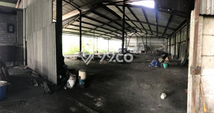 Unit Gudang Dijual di Cipondoh Tangerang Luas Bangunan 1000m2 Unit Gudang Dijual di Cipondoh Tangerang Luas Bangunan 1000m2
