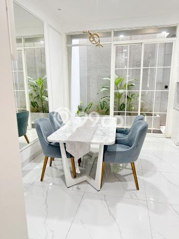 Rumah Elit LB 120m2 Siap Pakai Desain Elegan di Green Lake City, Jakarta Barat Rumah Elit LB 120m2 Siap Pakai Desain Elegan di Green Lake City, Jakarta Barat