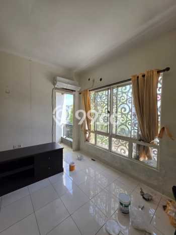 Disewakan! Rumah 4 Kamar Tidur &
3 Kamar Mandi di Gading Serpong, Tangerang Disewakan! Rumah 4 Kamar Tidur &
3 Kamar Mandi di Gading Serpong, Tangerang