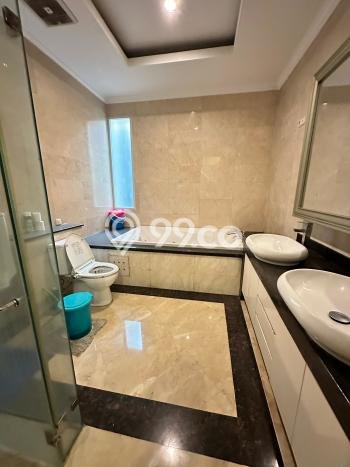 Jual Rumah Luas Megah Dengan View Eksklusif di Pondok Indah, Jakarta Selatan Jual Rumah Luas Megah Dengan View Eksklusif di Pondok Indah, Jakarta Selatan