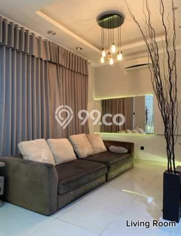 Jual Rumah Mewah Elegan Dengan View Cantik di Green Lake City, Jakarta Barat Jual Rumah Mewah Elegan Dengan View Cantik di Green Lake City, Jakarta Barat