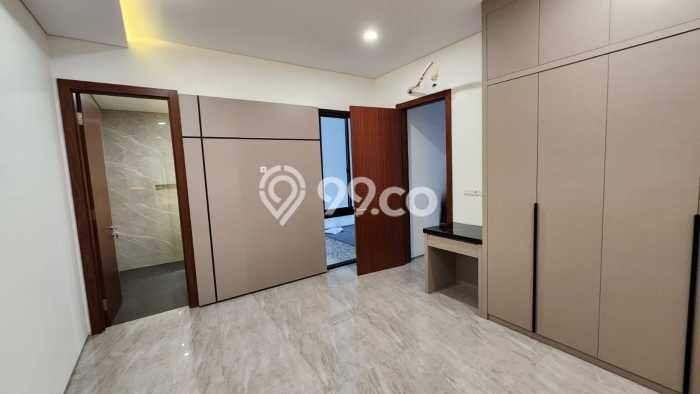 Rumah Luxury Modern Tanpa Renovasi di Permata Buana Jakarta Barat Rumah Luxury Modern Tanpa Renovasi di Permata Buana Jakarta Barat