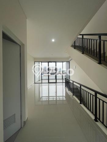 LOKASI BISNIS! Ruko For Rent di Gading Serpong, Luas 135m², Area Utama LOKASI BISNIS! Ruko For Rent di Gading Serpong, Luas 135m², Area Utama