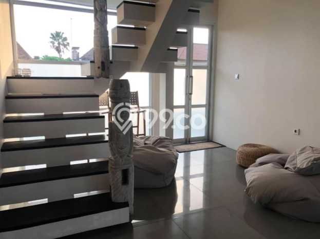 HOT DEAL! Vila Kawasan , Area 221m2m², Lokasi Strategis HOT DEAL! Vila Kawasan , Area 221m2m², Lokasi Strategis